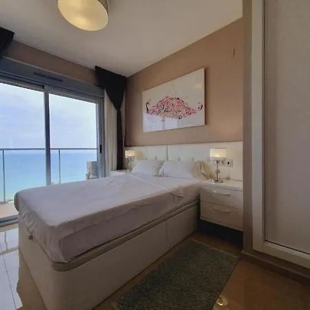 Apartament Amplaries *